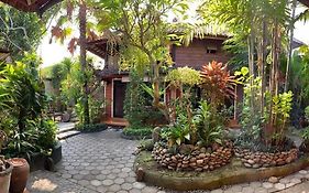 The Arya Guest House